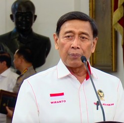 Wiranto Beberkan Alasan WhatsApp-Instagram di RI Down