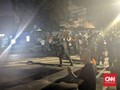 Isak Tangis Terdengar Saat Polisi Amankan Massa
