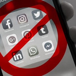 Akses WhatsApp Cs Dibatasi, Download Video & Foto Jadi Lambat