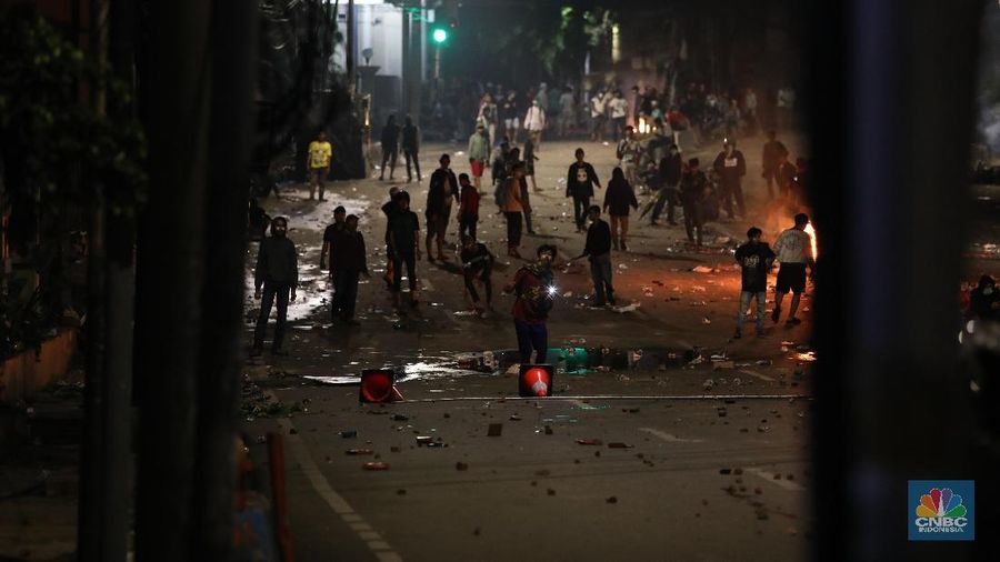 Kericuhan yang terjadi di ibu kota Jakarta sejak Rabu (22/5/2019) dini hari WIB hingga malam ini jelas membuat khawatir banyak pihak.