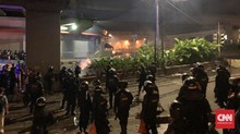 Massa Gunakan Molotov, Api Berkobar di Dekat Pasar Tenabang