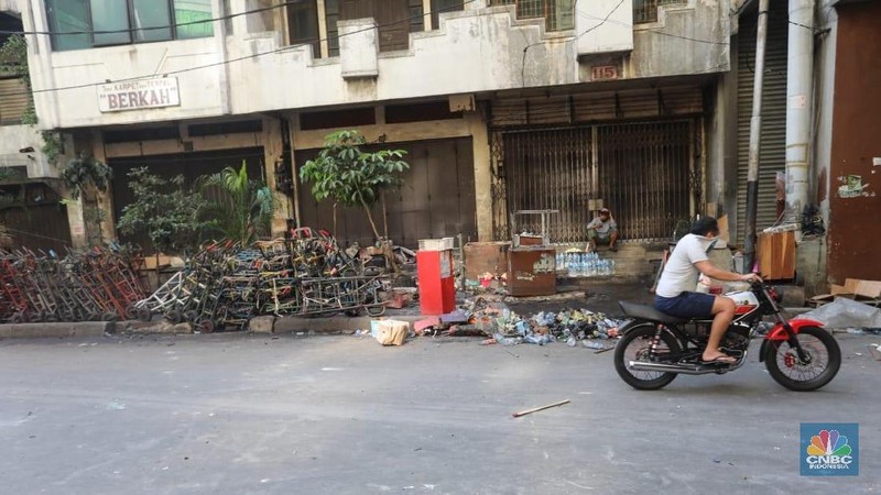 Kericuhan terjadi dini hari di sekitar kawasan Tanah Abang, Jakarta Pusat.