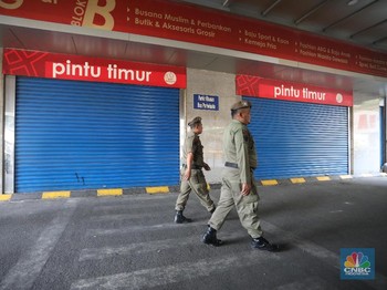 Tutup Hingga Sabtu, Begini Sepinya Pasar Tanah Abang