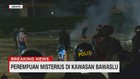 VIDEO: Perempuan Misterius di Kawasan Bawaslu Gegerkan Polisi