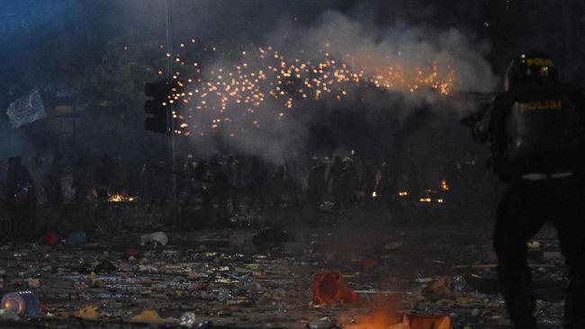 Anggota Tim Medis Aksi 22 Mei Didakwa Melawan Aparat