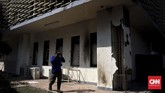 Gedung Bawaslu ikut menjadi korban perusakan oleh massa anarkistis di seputar aksi 22 Mei. (CNN Indonesia/Hesti Rika)