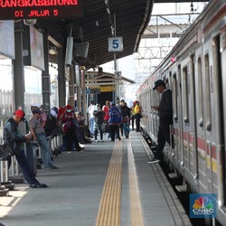 Catat! Ini Rute KRL yang Masih Terganggu Akibat Banjir