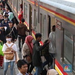 Listrik Padam, Semua Perjalanan KRL Terhenti!