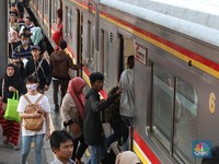Listrik Padam, Semua Perjalanan KRL Terhenti!