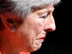 3 Tahun Kepemimpinan PM Inggris yang Berakhir dengan Gagalnya Brexit 3 Tahun Kepemimpinan PM Inggris yang Berakhir dengan Gagalnya Brexit