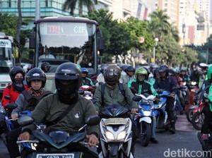 Survei KedaiKOPI: 49,2% Responden Tak Setuju Pembatasan Usia Kendaraan di DKJ