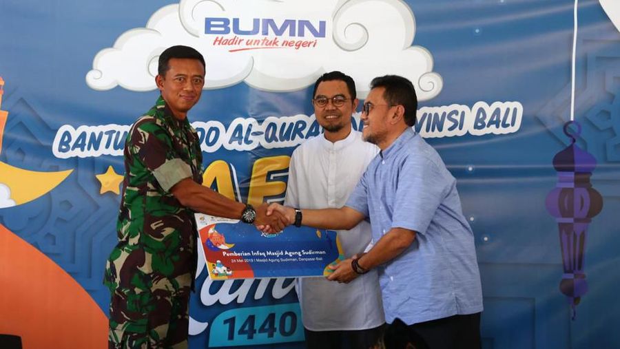 Empat Badan Usaha Milik Negara (BUMN) menyelenggarakan bakti sosial Ramadhan di Bali.