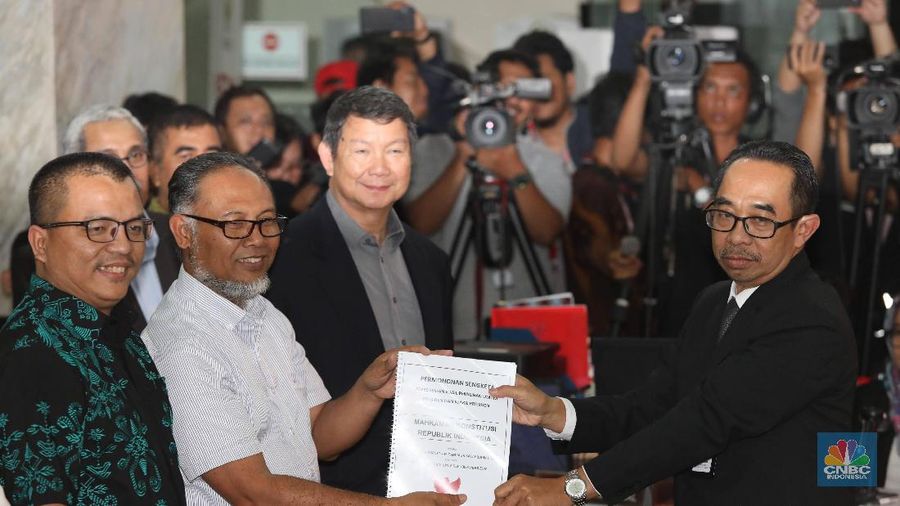 BPN secara resmi telah mengajukan gugatan sengketa Perselisihan Hasil Pemilihan Umum (PHPU) 2019 ke MK, Jumat (24/5/2019) malam.