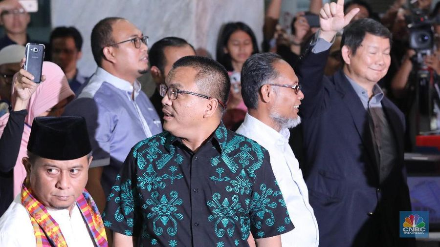 Ditemui di Jakarta Convention Center, Sandiaga tidak berkomentar banyak perihal hal tersebut.