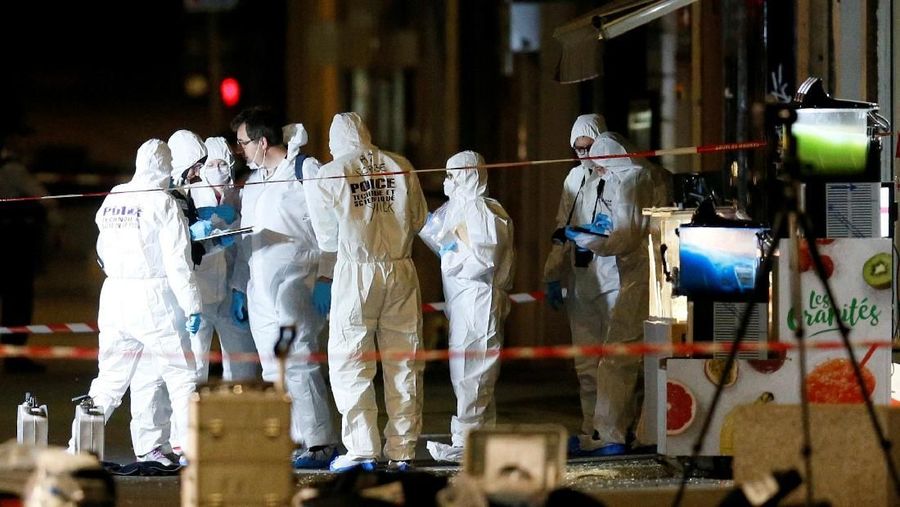 Terjadi sebuah ledakan di pusat kota Lyon yang melukai 13 orang.
