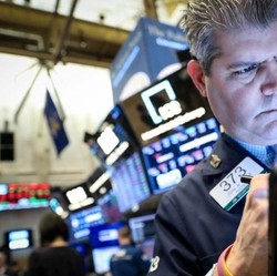 Wall Street Mulai Gak Kompak, Bakal Rehat Dulu?