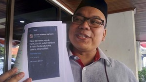 Mustofa Nahrawardaya Ditahan Usai Pemeriksaan Senin Dini Hari