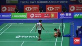 Serangan-serangan Anthony Ginting sukses merepotkan Kento Momota di sepanjang laga berlangsung. (CNN Indonesia/Putra Permata Tegar)