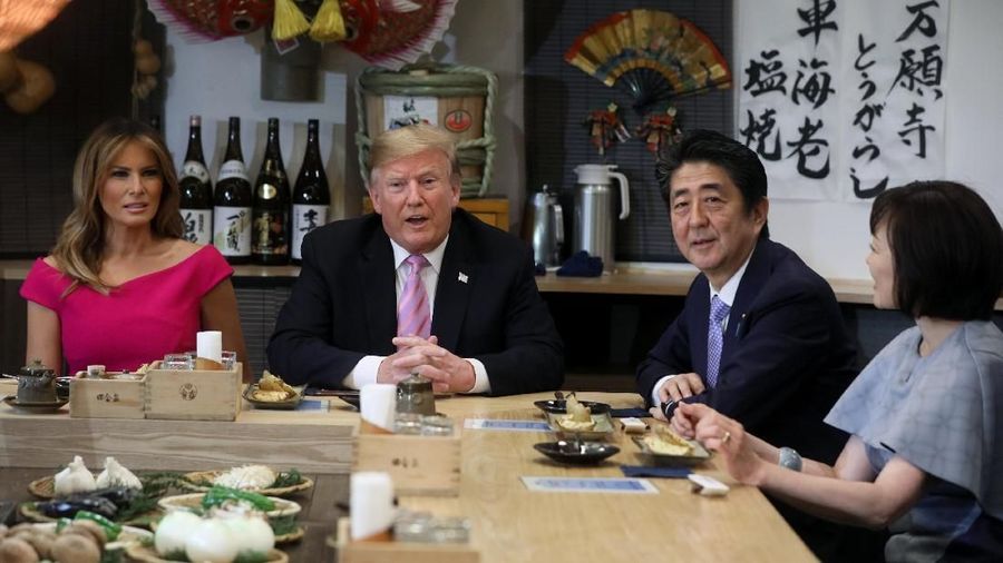 Presiden Amerika Serikat (AS) Donald Trump terus menekan Jepang untuk memangkas surplus perdagangannya dengan Negeri Paman Sam.