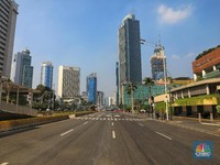 Masih Ditutup Polisi, Ruas Jalan Thamrin Kosong Melompong