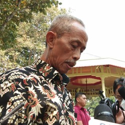 Usma Pedagang Korban Demo Ricuh 22 Mei Dapat Uang dari Jokowi