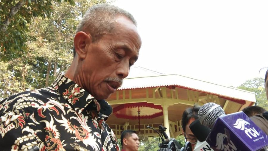 Jokowi kembali mengundang korban penjarahan massa demo aksi 22 Mei 2019 di Istana Merdeka, Kompleks Istana Kepresidenan, Jakarta, Senin (27/5/2019).