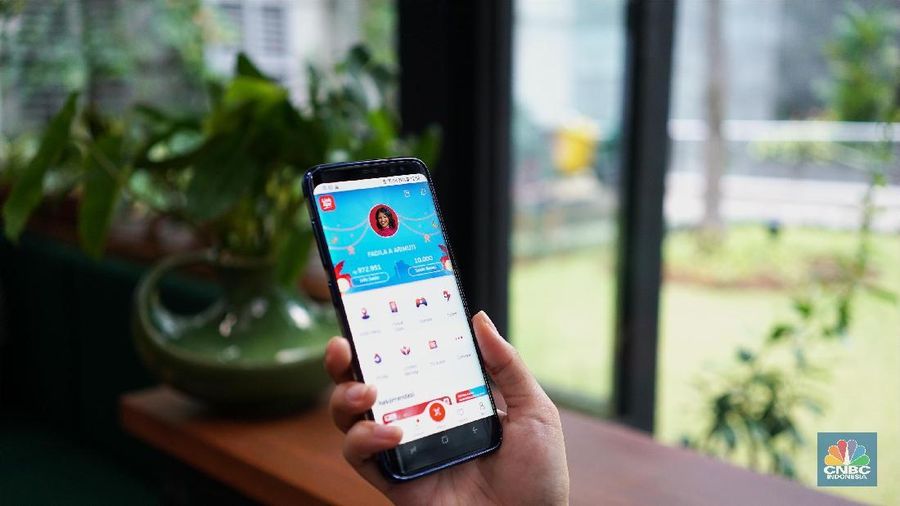 Bila melihat Data World Bank Global Findex bahwa orang dewasa di Indonesia yang telah memiliki rekening bank baru mencapai 48,9% pada 2017.