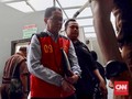 Jokdri dan Danurwindo Buka Puasa Saat Rehat Sidang