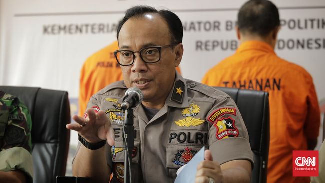 Polri Respons Dugaan Pelanggaran HAM Brimob di Rusuh 22 Mei - CNN Indonesia