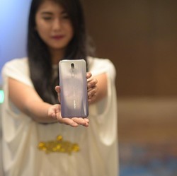 Hanya 12 Hari, Penjualan Ponsel OPPO Naik 30%