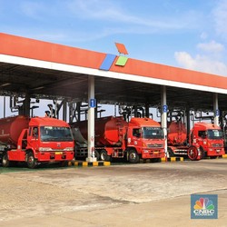 Tinjau Terminal BBM di Plumpang, BPKN: Uji Kualitas Dilakukan Berlapis