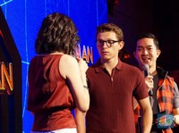 Gaya Tom Holland 'Spiderman', Hampir Keceplosan Saat Promosi