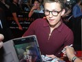Tom Holland Pamer Sambutan Hangat Penggemar di Bali