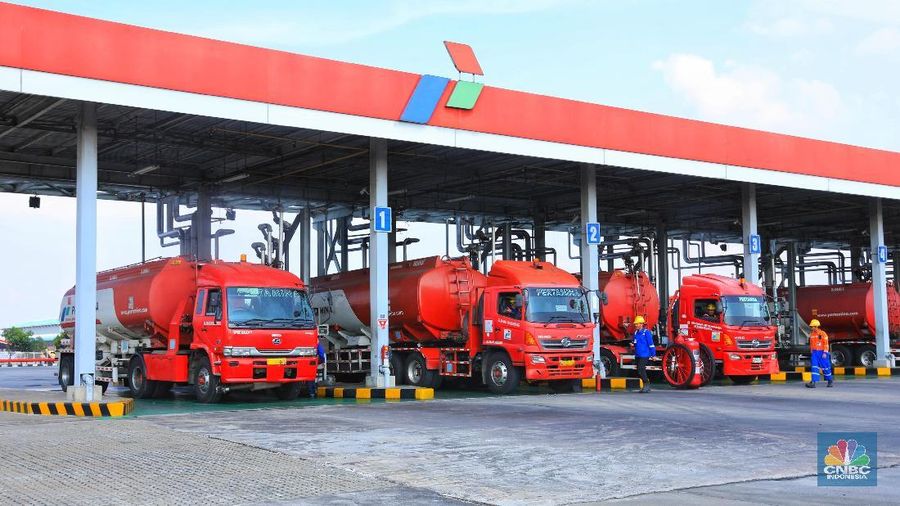 PT. Pertamina melepas mobil storage di Terminal Bahan Bakar Minya (TBBM) Jakarta Group, Plumpang, Jakarta Utara, Selasa (28/5/2019). (CNBC Indonesia/Andrean Kristianto)