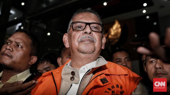 KPK Limpahkan Berkas Sofyan Basir ke Pengadilan - CNN Indonesia