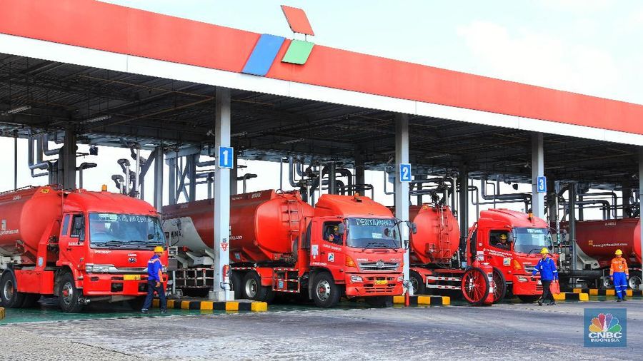 PT. Pertamina melepas mobil storage di Terminal Bahan Bakar Minya (TBBM) Jakarta Group, Plumpang, Jakarta Utara, Selasa (28/5/2019). (CNBC Indonesia/Andrean Kristianto)