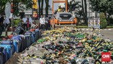 Dirjen Bea dan Cukai Heru Pambudi menyatakan barang yang dimusnahkan berasal dari penindakan tim di lapangan selama kurun waktu 2017-2019. (CNN Indonesia/Bisma Septalisma)