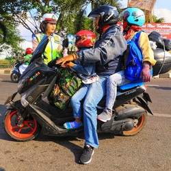 H-7 Lebaran, Pemudik Sepeda Motor Mulai Terlihat di Cirebon