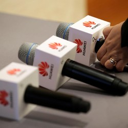 Setelah Google, Intel Cs juga Lobi AS Kurangi Sanksi Huawei