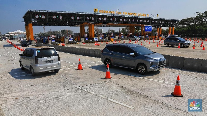 Penerapan contraflow di Tol Japek ke arah Jakarta berlaku mulai Km 72 sampai Km 29.