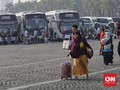 Anies Lepas 17 Ribu Pemudik dari Jakarta ke 10 Kabupaten