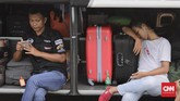 Selain 17 ribu pemudik yang diberangkatkan hari ini, Pemprov DKI juga memberangkatkan 704 motor milik mereka menggunakan truk, sehari sebelumnya, Rabu (29/5). (CNN Indonesia/Adhi Wicaksono).