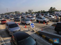 Puncak Arus Mudik, Tol Cikampek Dilaporkan Mulai Padat