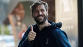 Striker veteran Tottenham Hotspur Fernando Llorente mengacungkan jempol. Llorente bisa menjadi super-sub Tottenham di laga final. (REUTERS/Susana Vera)