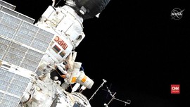 VIDEO: Aksi Spacewalk Astronaut Rusia di Luar ISS