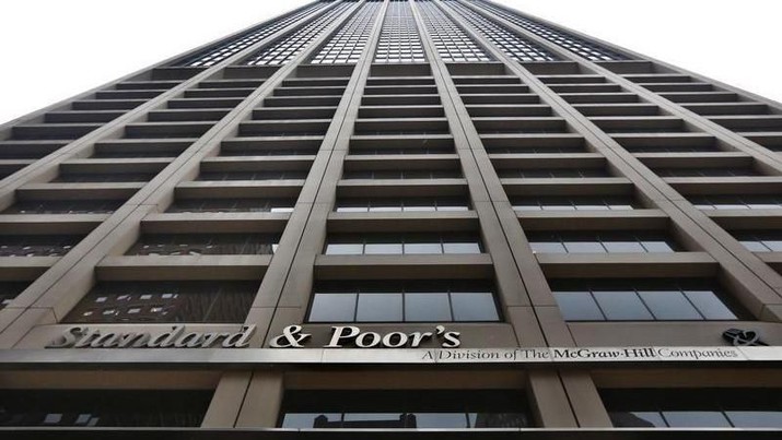File Photo: Gedung Standard & Poor's di distrik keuangan New York 5 Februari 2013. REUTERS / Brendan McDermid File Photo: Gedung Standard & Poor's di distrik keuangan New York 5 Februari 2013. REUTERS / Brendan McDermid