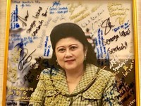 Ani Yudhoyono Wafat, Sandi: Mari Kita Berdoa Untuk Ibu Ani