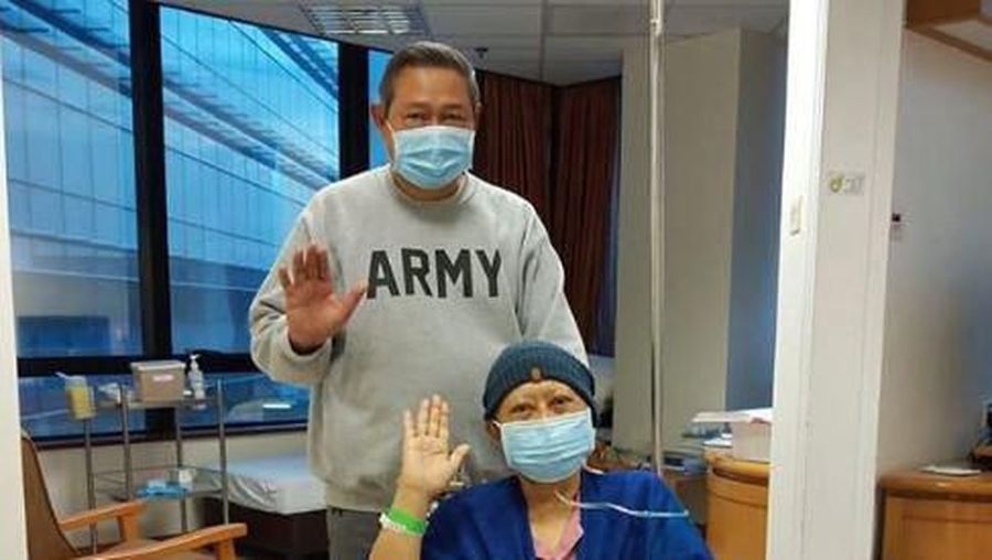 Istri Presiden RI ke-6 Susilo Bambang Yudhoyono (SBY), Ani Yudhoyono meninggal dunia pada Sabtu (1/6/2019) pukul 11.50 waktu Singapura.