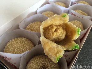 5 Toko Oleh-oleh Khas Mojokerto, Yuk Borong Onde-onde hingga Keciput!
