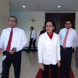 Sri Mulyani Pamer Kenaikan Rating Utang RI di Depan DPR